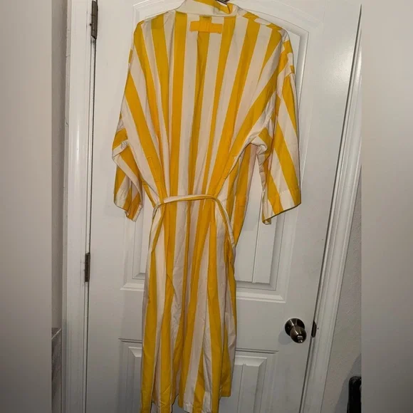Nautica Yellow and White Striped Robe - Picture 10 of 12